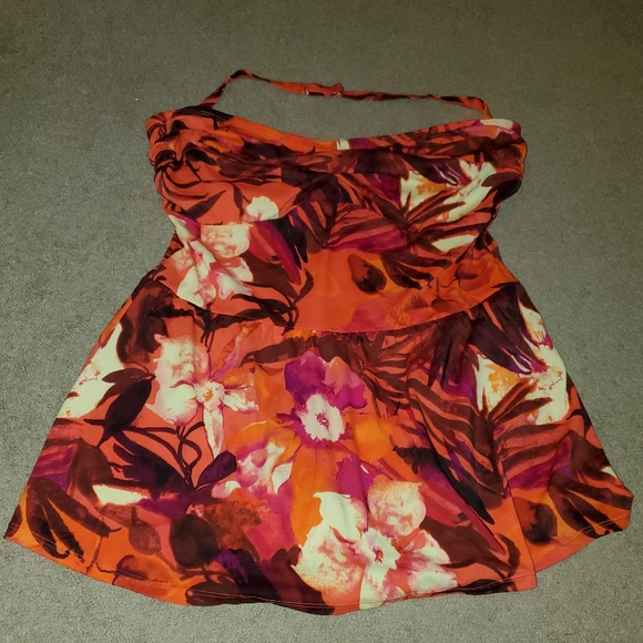 Other - Newport News Swim 18W